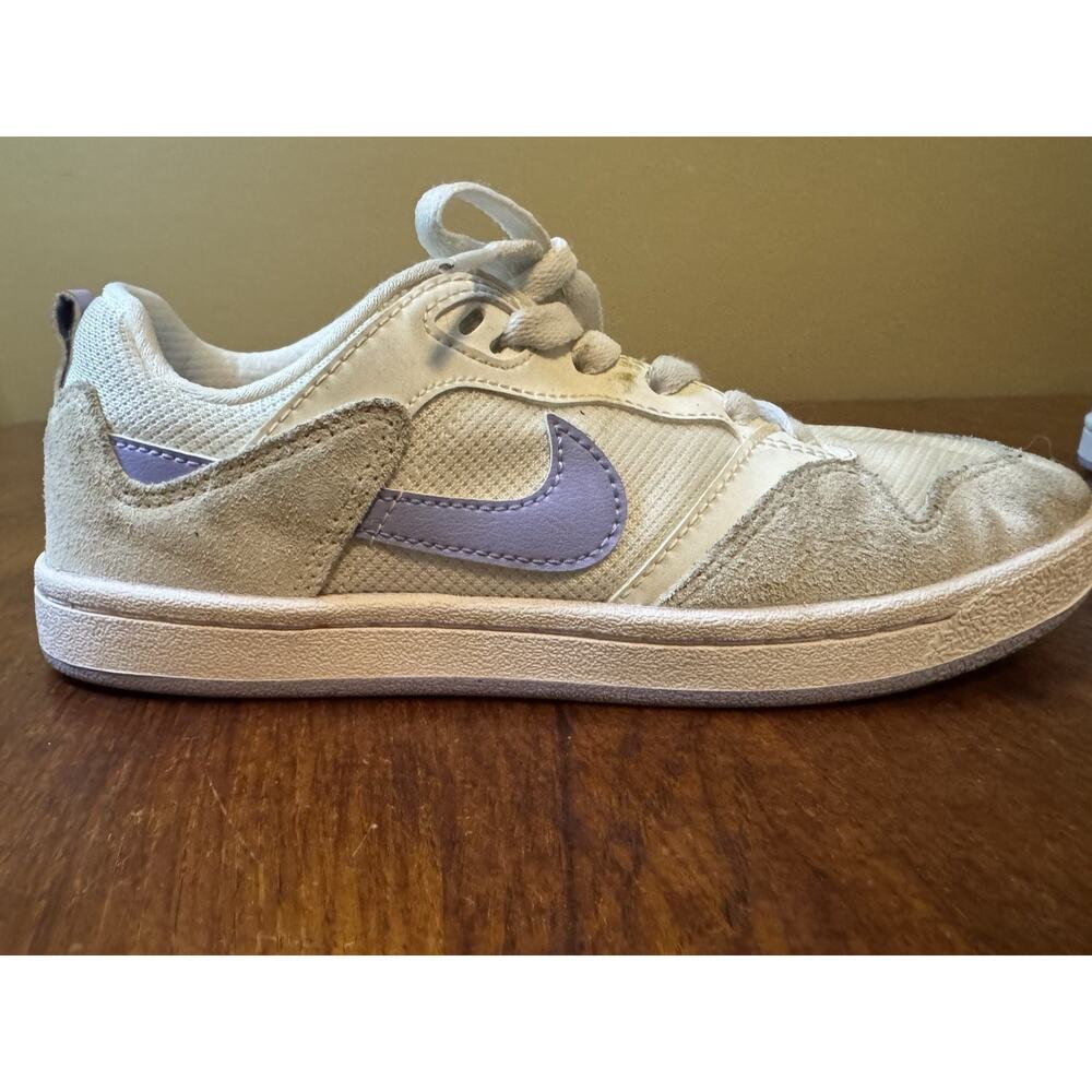 Nike SB Alleyoop Women’s Size 6.5 Sneakers Gray Suede ￼Lavender Logo Skate Shoes